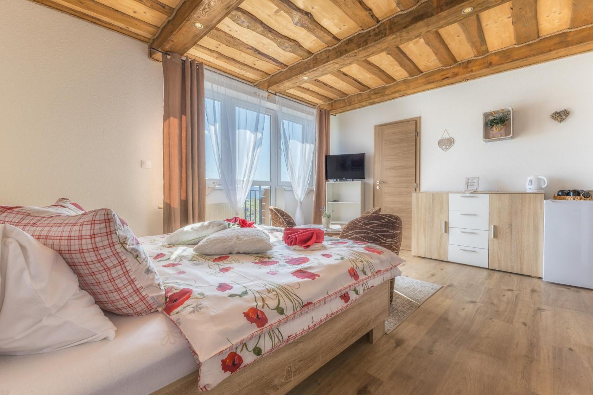 Apartmán Privat Na Vrsku Ždiar Exteriér fotografie